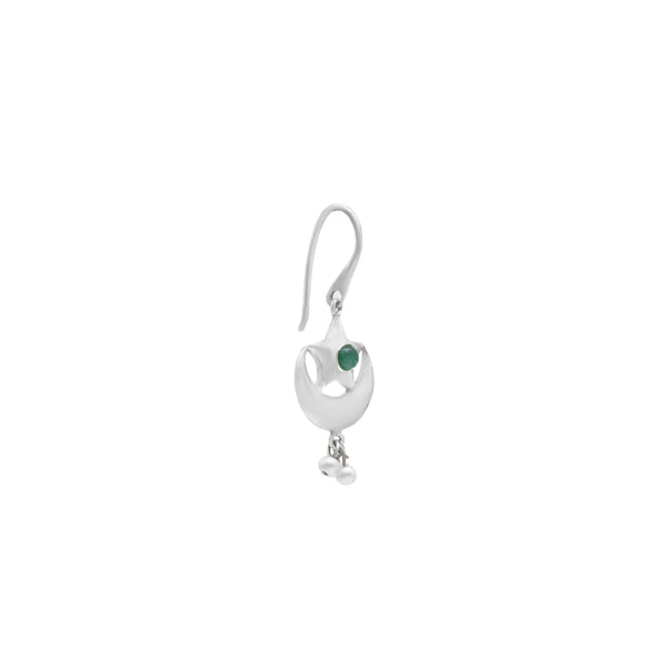 Nephrite and pearl earring