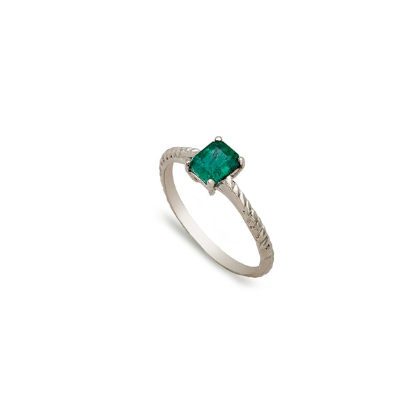 Emerald Ring | Silver Ring | Handmade Ring Pakistan
