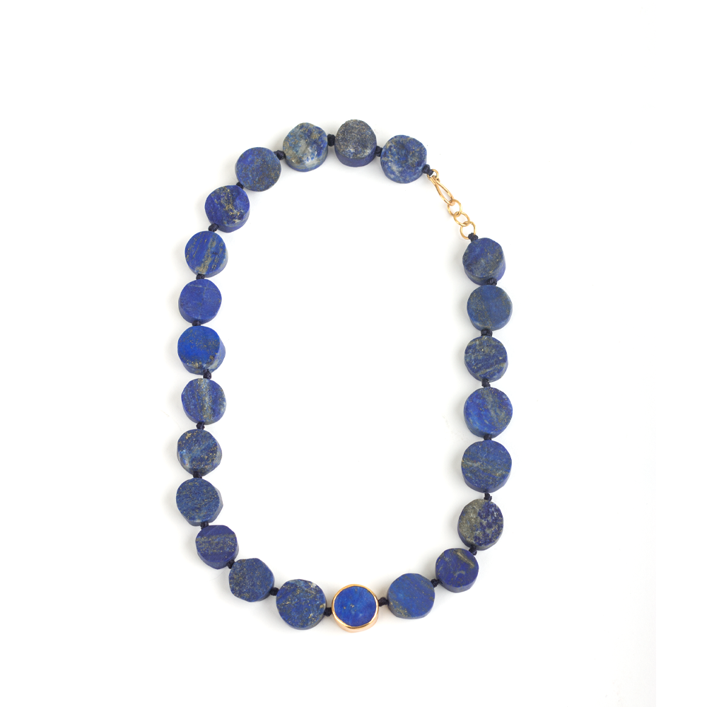 Silver necklace with disc shaped lapis lazuli beads